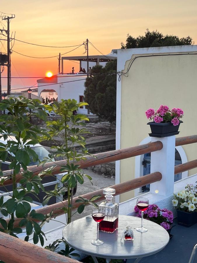 Villa Sertis Santorini Imerovígli Extérieur photo
