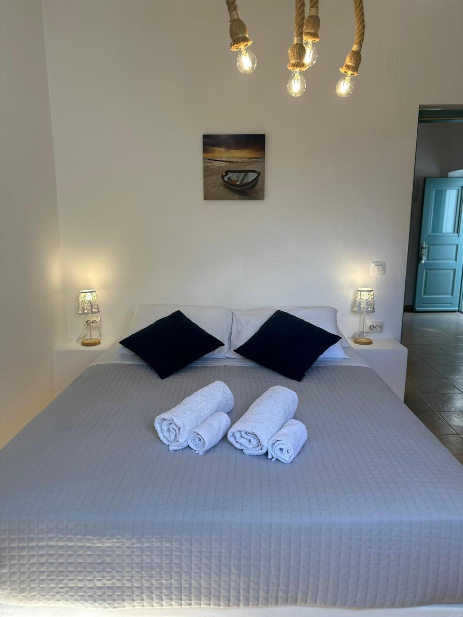 Villa Sertis Santorini Imerovígli Extérieur photo